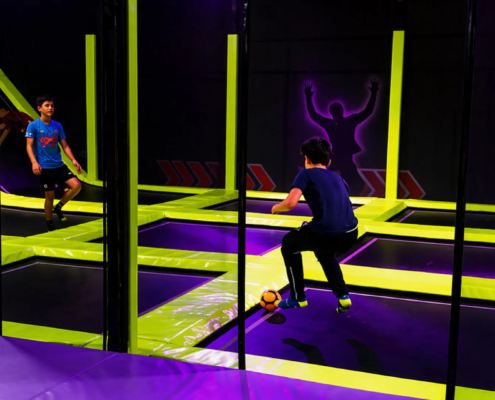 Trampoline park-glow