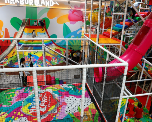 HBL slide FEC Slide onto a big airbag in a indoor play center