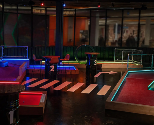 interactive-golf-challange-bar Social bar with a interactive golf concept
