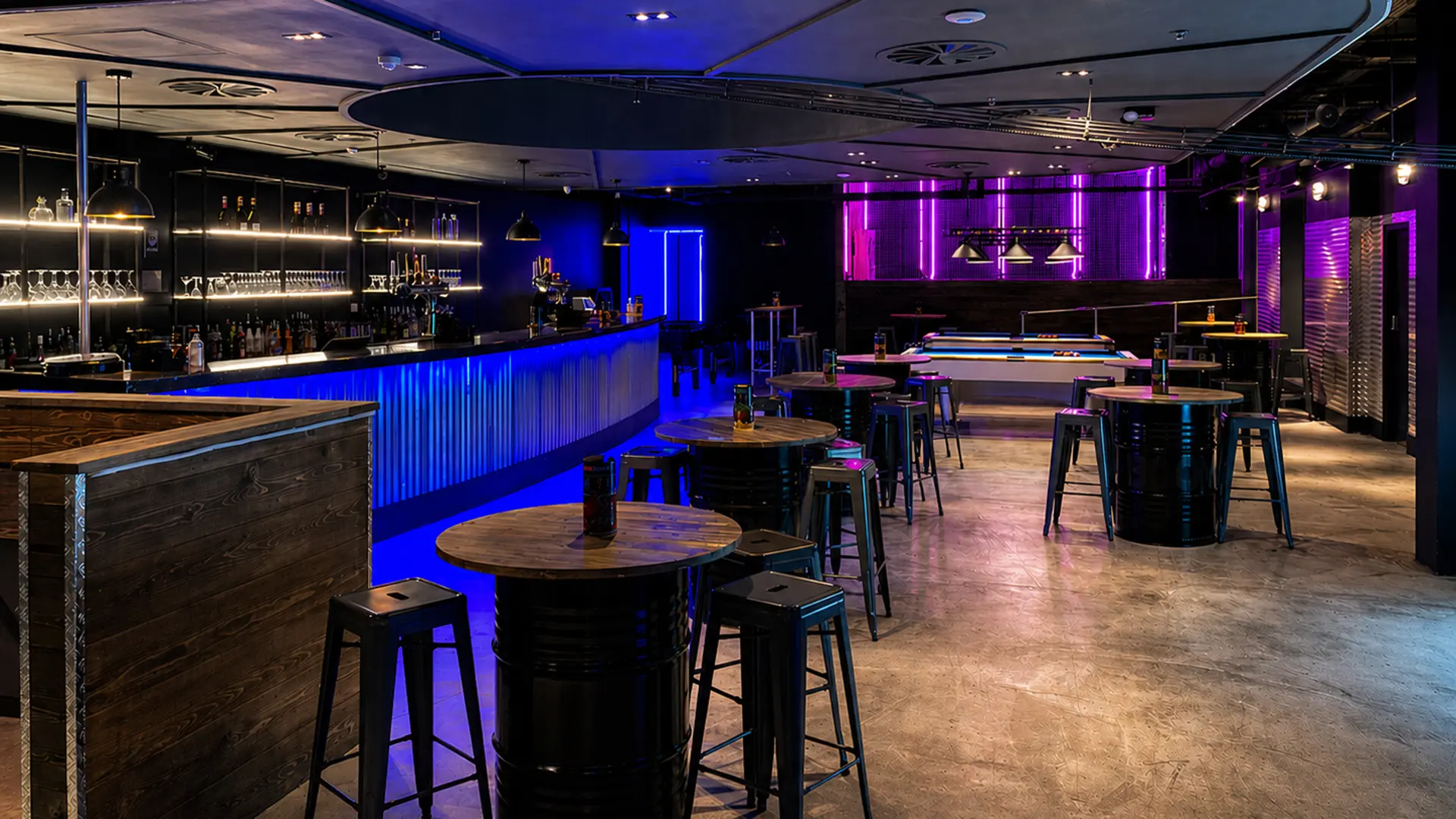 social bar concept